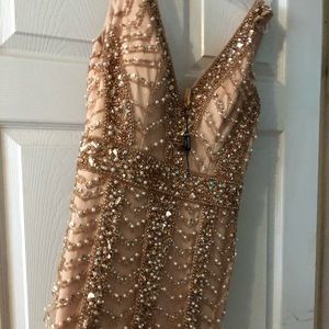 Selling this formal dress worn once’s